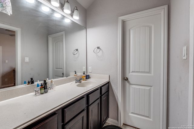 4613 Falling Oak, Cibolo, TX 78108