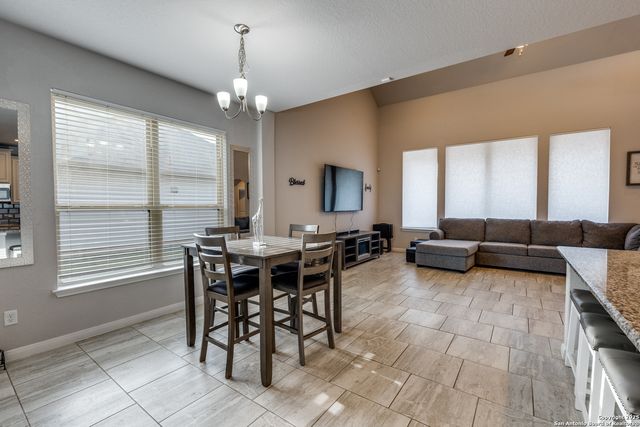 4613 Falling Oak, Cibolo, TX 78108
