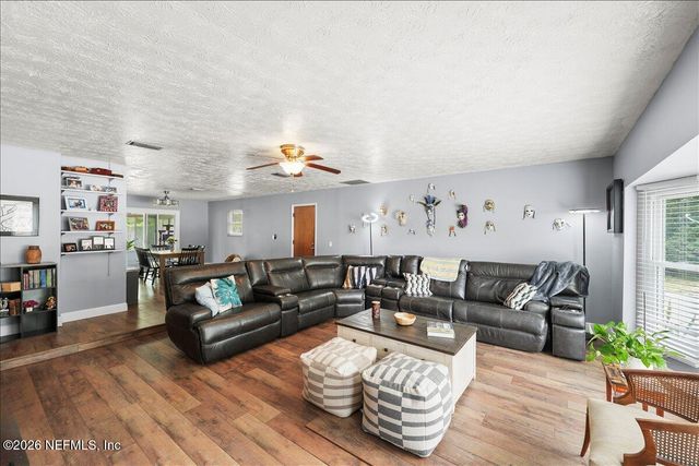 7959 PRAVER Drive E, Jacksonville, FL 32217