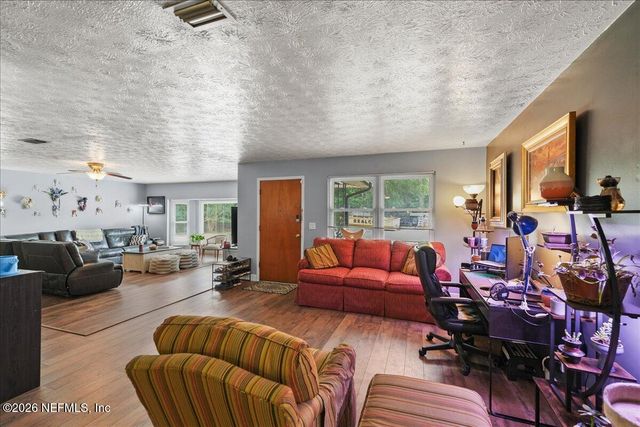 7959 PRAVER Drive E, Jacksonville, FL 32217