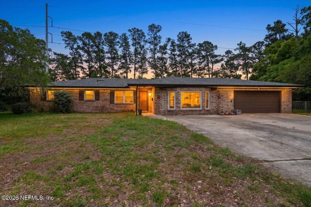 7959 PRAVER Drive E, Jacksonville, FL 32217