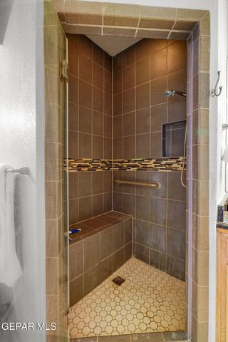 851 VIA ALEGRE Lane, El Paso, TX 79912