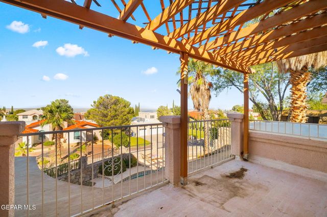 851 VIA ALEGRE Lane, El Paso, TX 79912