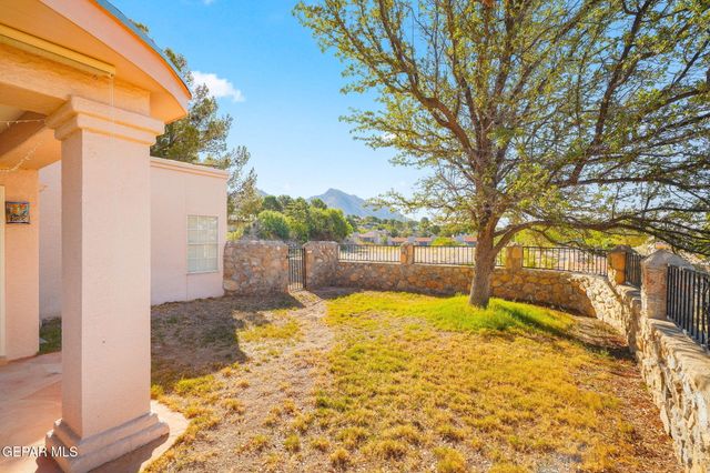 851 VIA ALEGRE Lane, El Paso, TX 79912