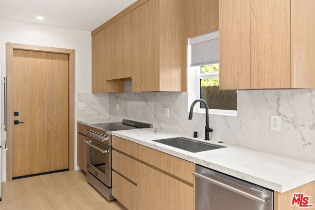 9051 Lucerne Avenue, Culver City, CA 90232