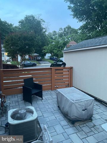 2803 ALBEMARLE DR, Alexandria, VA 22303