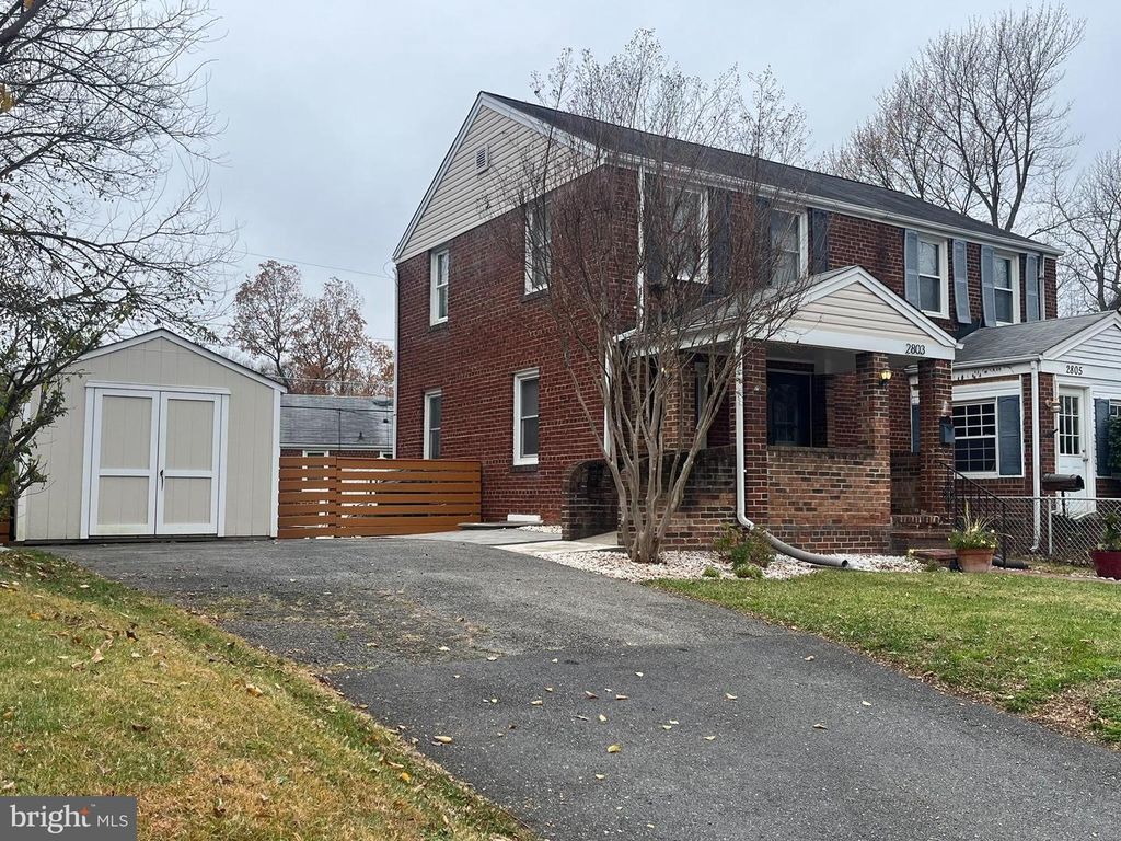 2803 ALBEMARLE DR, Alexandria, VA 22303
