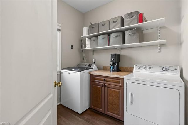 209 E Wedgwood DR, Yorktown, VA 23693