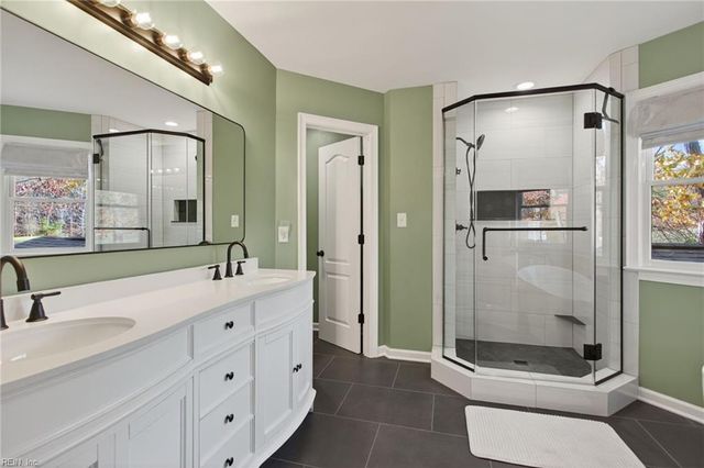 209 E Wedgwood DR, Yorktown, VA 23693