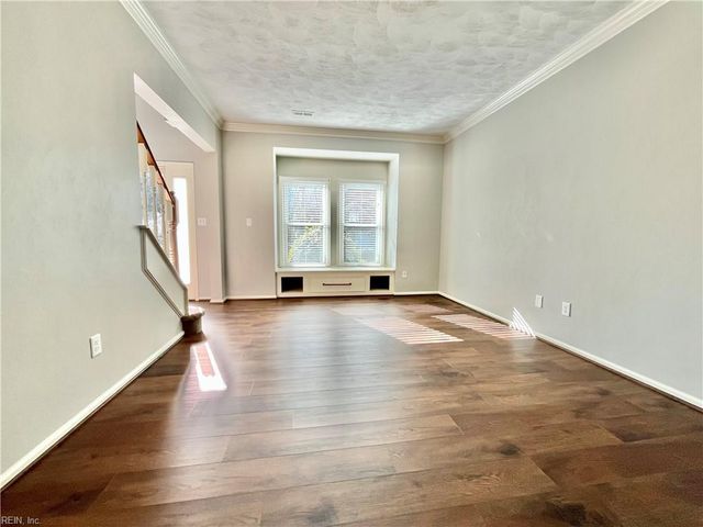 209 E Wedgwood DR, Yorktown, VA 23693