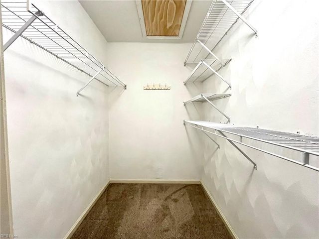 209 E Wedgwood DR, Yorktown, VA 23693