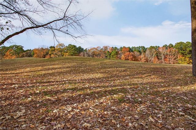 209 E Wedgwood DR, Yorktown, VA 23693