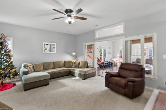 209 E Wedgwood DR, Yorktown, VA 23693