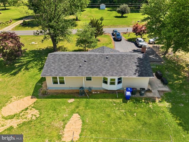 12712 GROSSTOWN RD, Hughesville, MD 20637