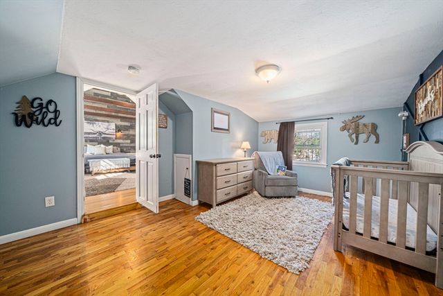 11 Worcester St, Taunton, MA 02780