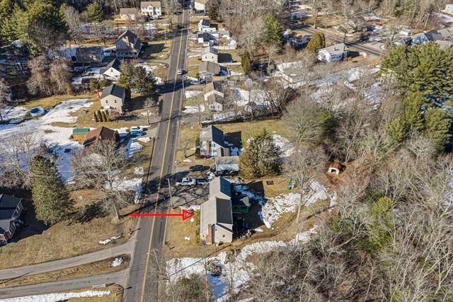 11 Worcester St, Taunton, MA 02780