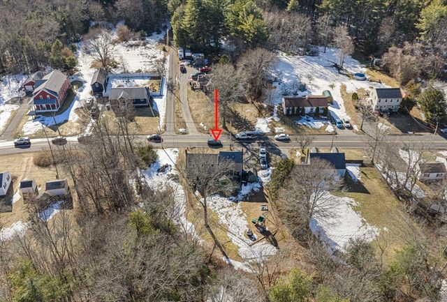 11 Worcester St, Taunton, MA 02780