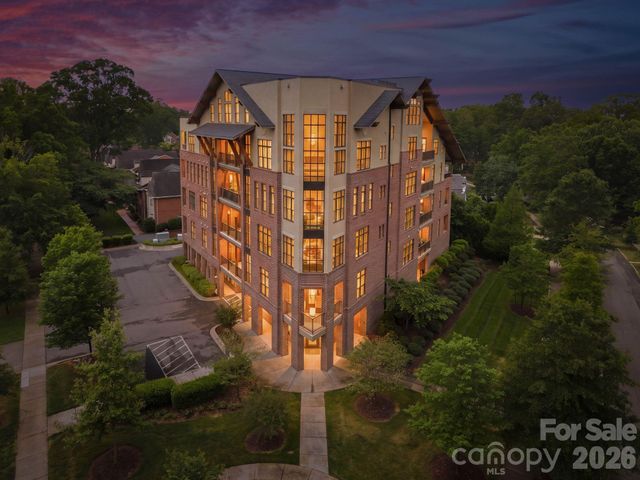 2312 Selwyn Avenue 202, Charlotte, NC 28207