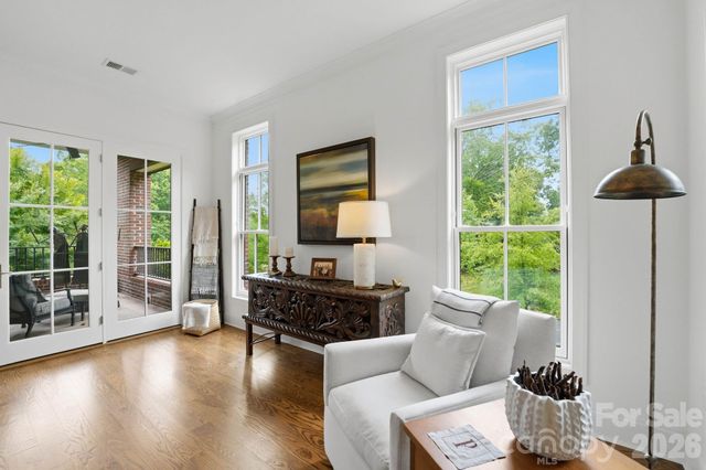 2312 Selwyn Avenue 202, Charlotte, NC 28207
