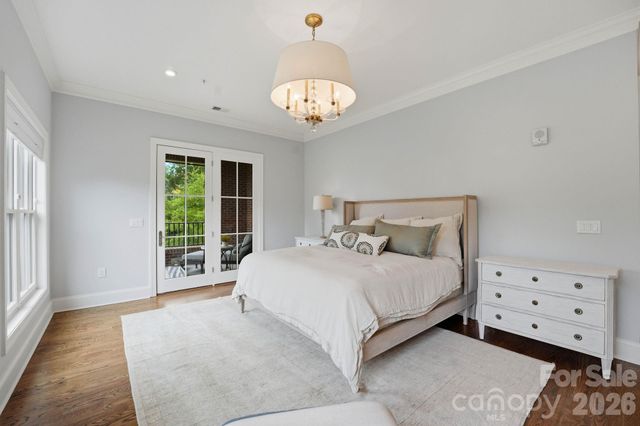 2312 Selwyn Avenue 202, Charlotte, NC 28207