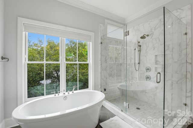 2312 Selwyn Avenue 202, Charlotte, NC 28207