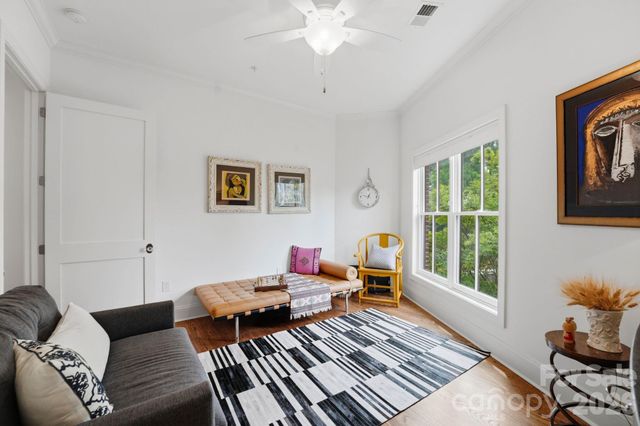 2312 Selwyn Avenue 202, Charlotte, NC 28207