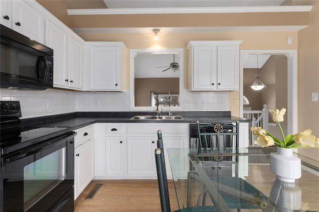 8603 NE 110th Terrace, Kansas City, MO 64157