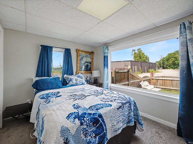 1604 Allens Lane, Evansville, IN 47710