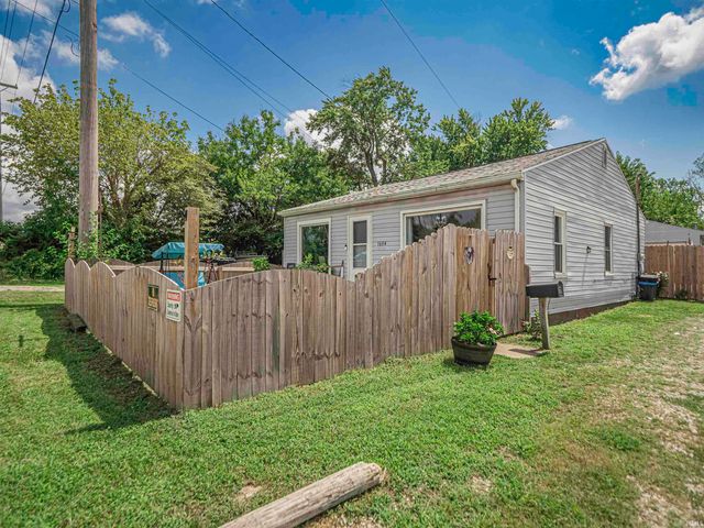 1604 Allens Lane, Evansville, IN 47710