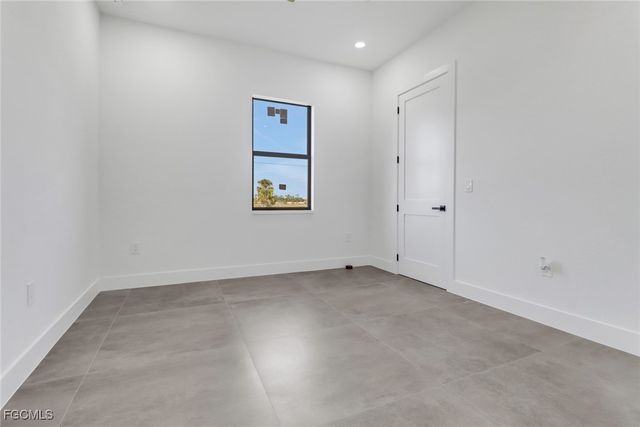 3517 NW 46th AVE, Cape Coral, FL 33993