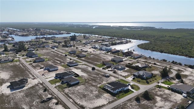 3517 NW 46th AVE, Cape Coral, FL 33993