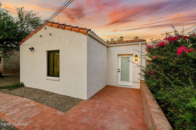 1940 E Elm Street, Tucson, AZ 85719