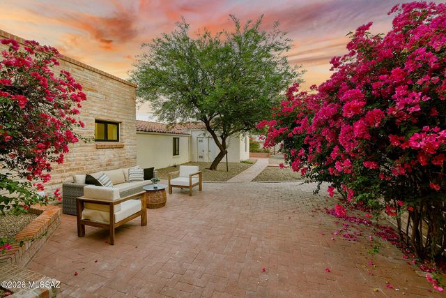 1940 E Elm Street, Tucson, AZ 85719