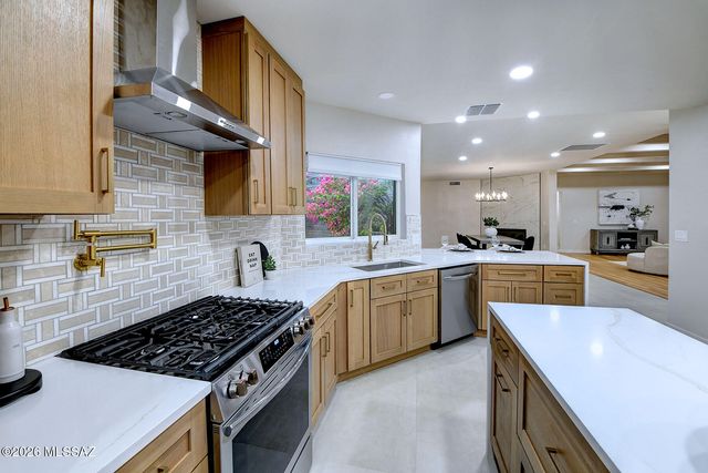 1940 E Elm Street, Tucson, AZ 85719