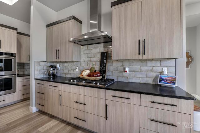 439 N Meadowview Lane N, Twin Falls, ID 83301