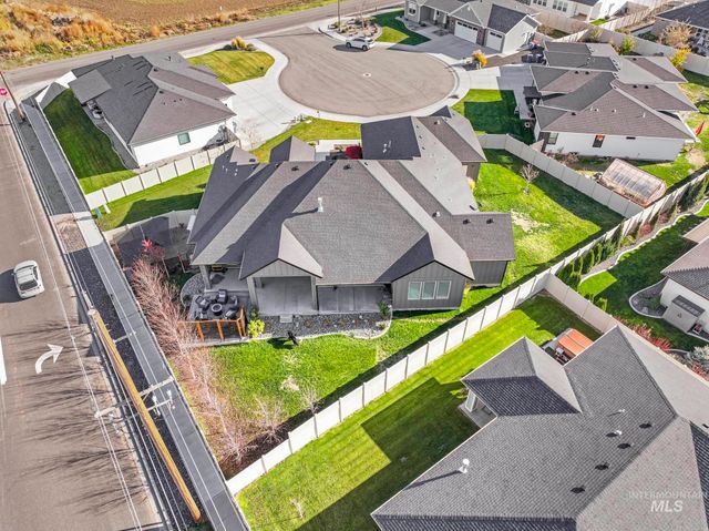 439 N Meadowview Lane N, Twin Falls, ID 83301