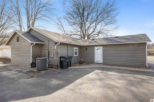 918 N 37th St, Paducah, KY 42001