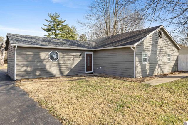 918 N 37th St, Paducah, KY 42001