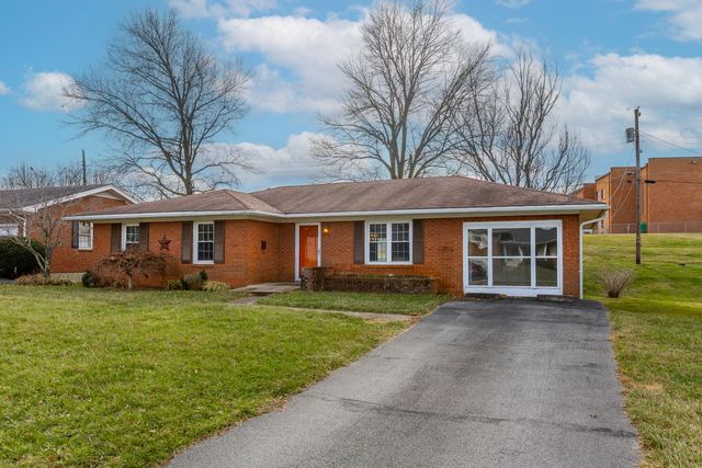 110 Pin Oak Drive, Lancaster, KY 40444