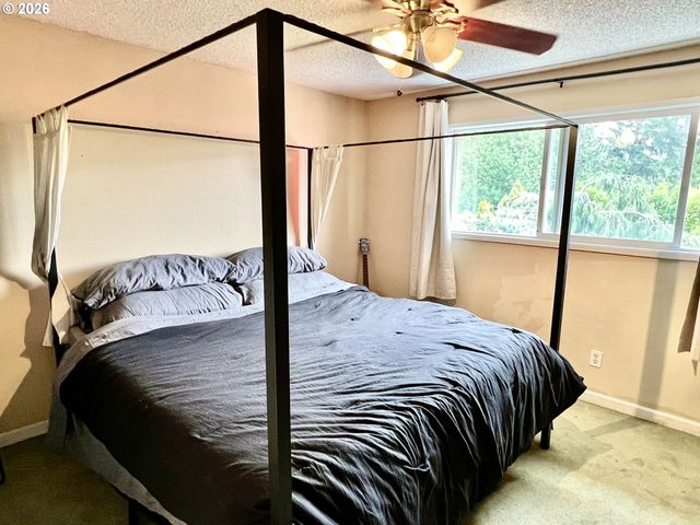 2632 Ne 7TH Ct, Gresham, OR 97030