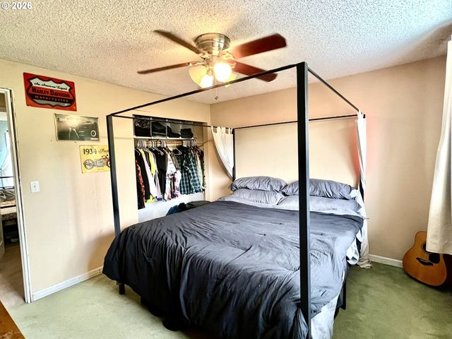 2632 Ne 7TH Ct, Gresham, OR 97030