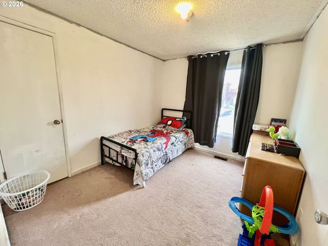 2632 Ne 7TH Ct, Gresham, OR 97030