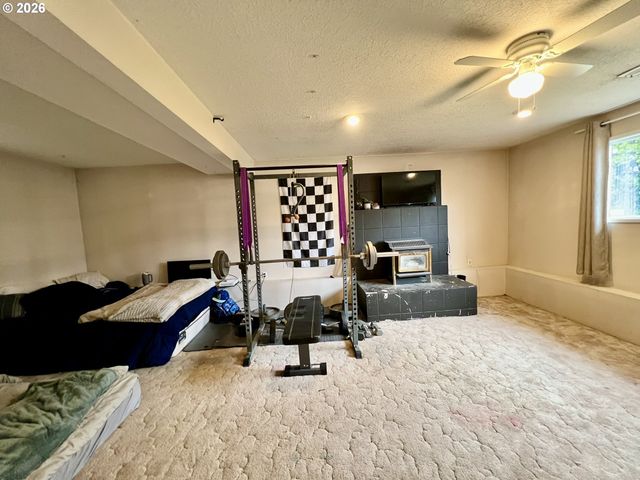 2632 Ne 7TH Ct, Gresham, OR 97030