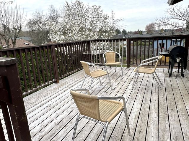 2632 Ne 7TH Ct, Gresham, OR 97030