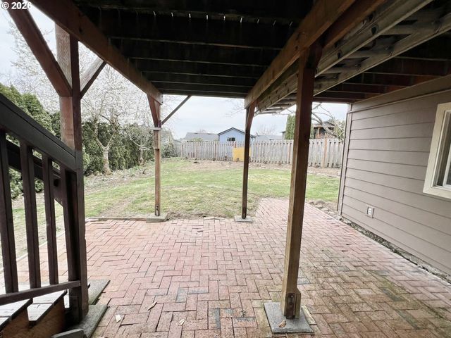 2632 Ne 7TH Ct, Gresham, OR 97030