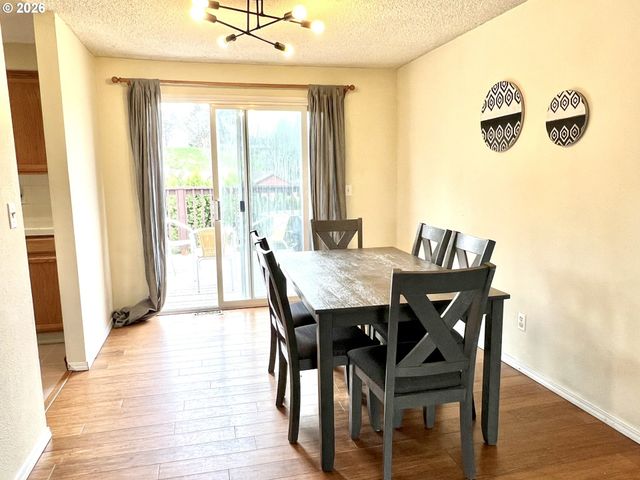 2632 Ne 7TH Ct, Gresham, OR 97030