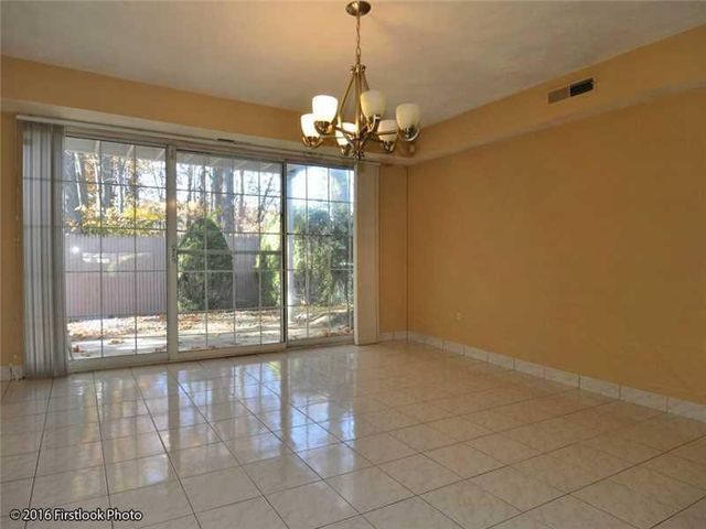 77 HOFFMAN Avenue C, Cranston, RI 02920