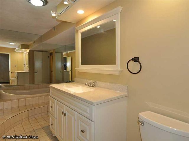 77 HOFFMAN Avenue C, Cranston, RI 02920