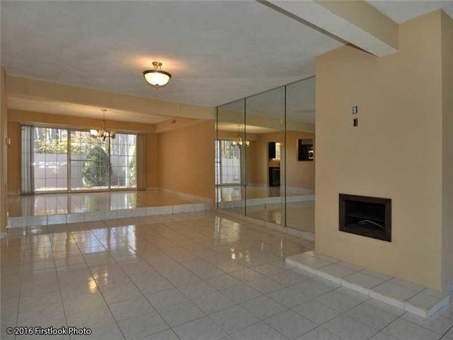 77 HOFFMAN Avenue C, Cranston, RI 02920