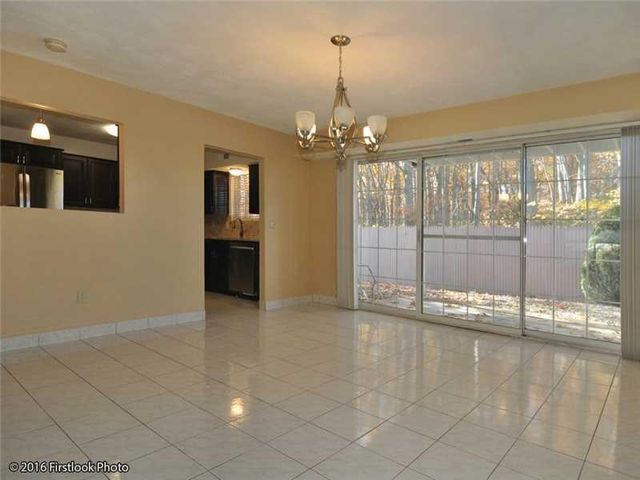 77 HOFFMAN Avenue C, Cranston, RI 02920
